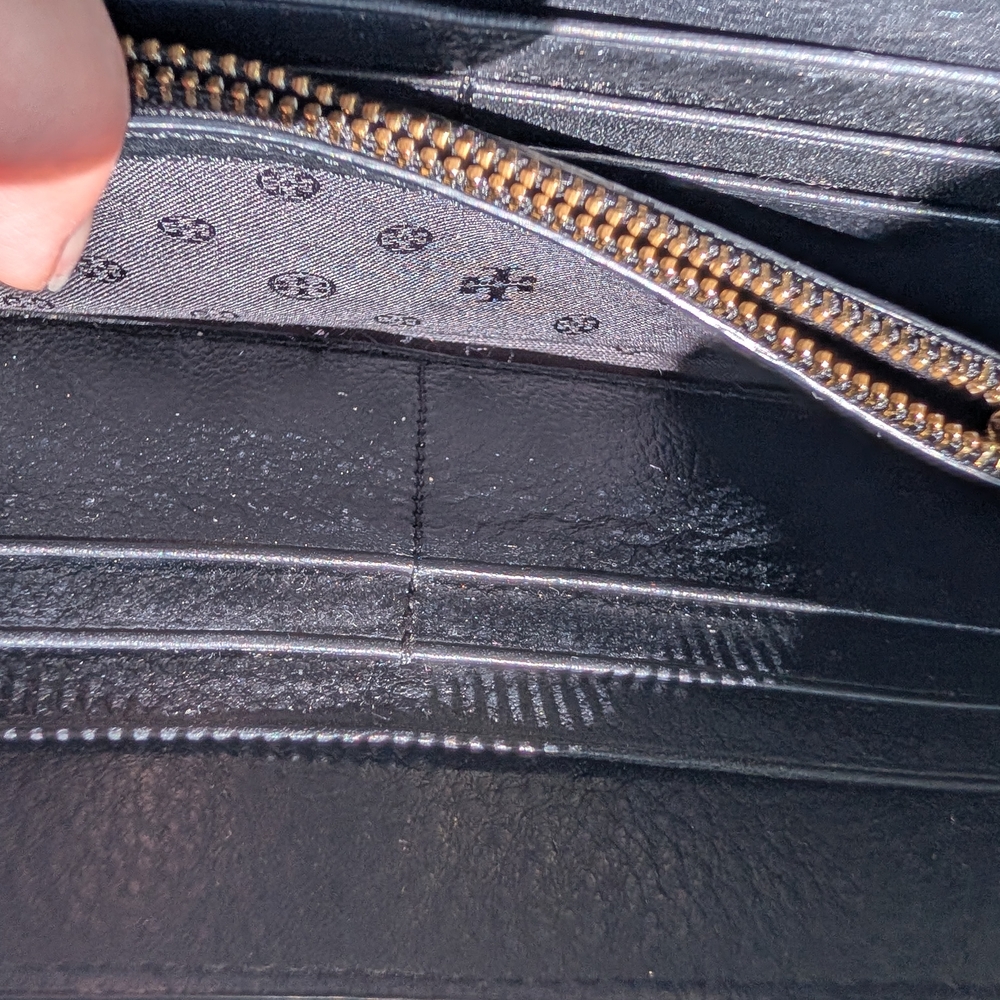 Tory Burch Black Leather Zip Around Wallet Gold Logo Wallet - Picture 4 of 6